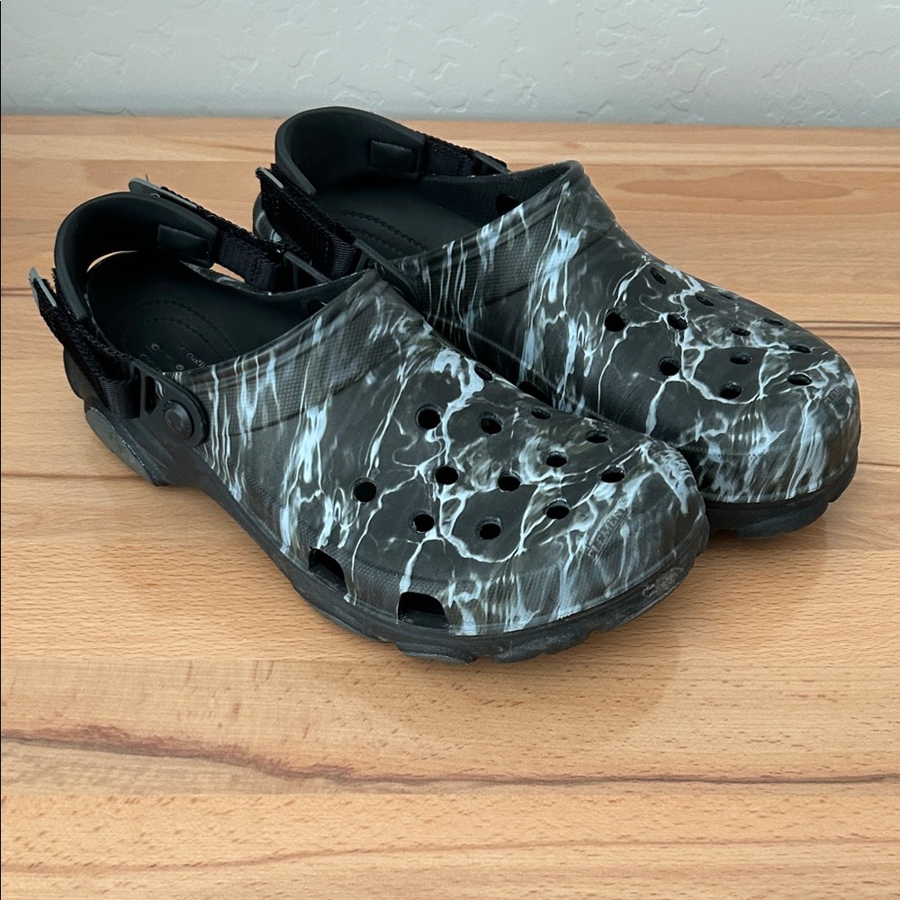 CROCS Marble Pattern Black and White Clogs